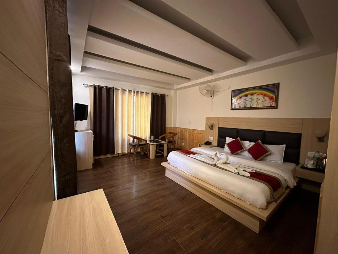 Hotel Manali Queen Extérieur photo
